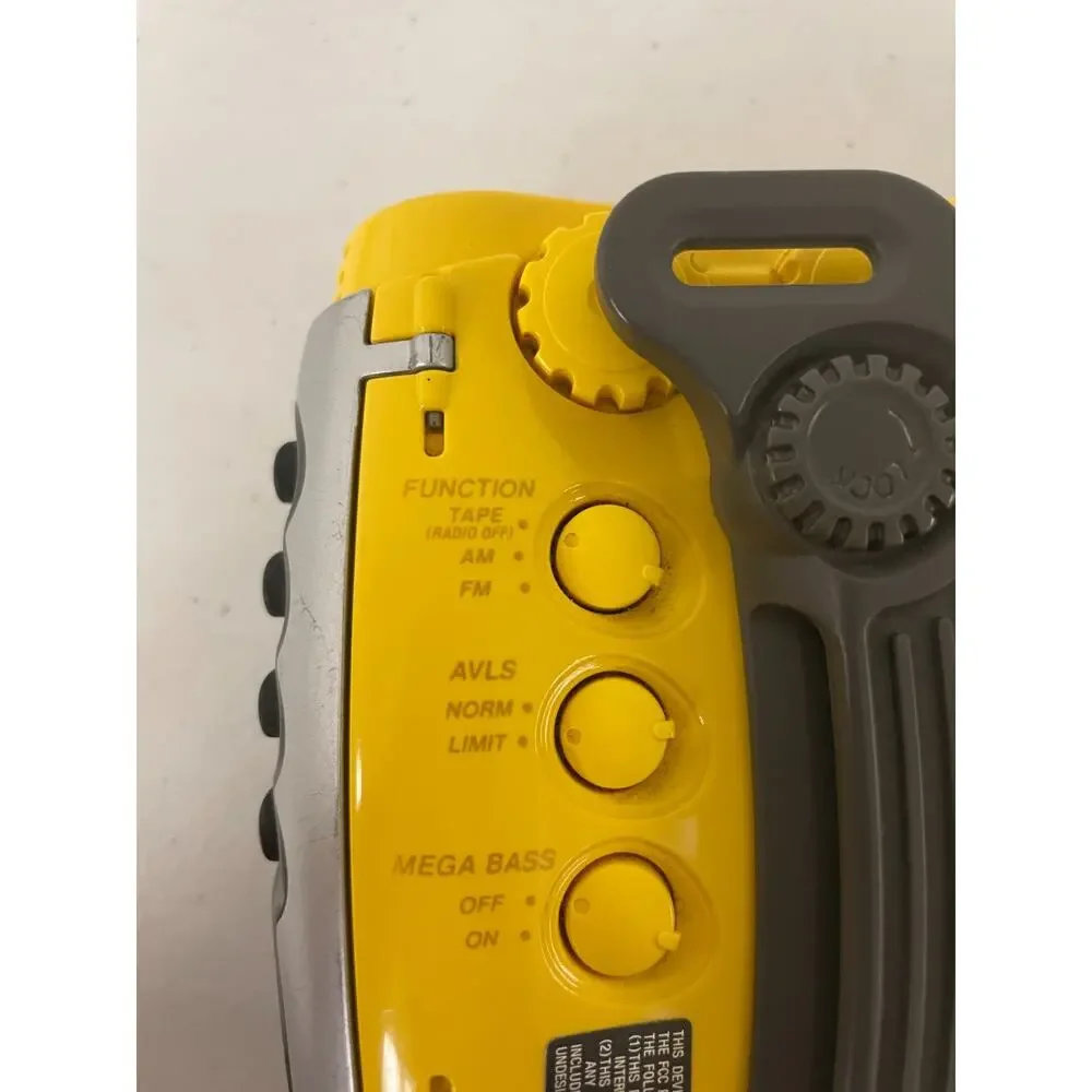 Vintage Sony Sports FM/AM Radio Cassette Walkman WM-FS111 w/ MDR-W014 Headphones